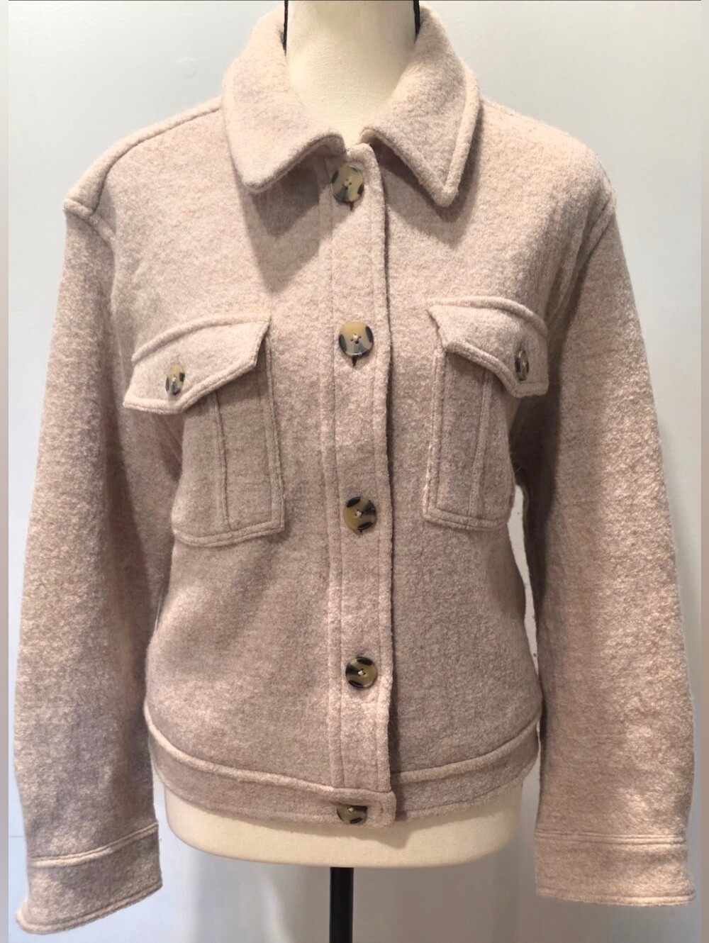 Hunter 100% Merino Wool Cropped Shacket Jacket • Beige Tan Shirt Jacket• Size M